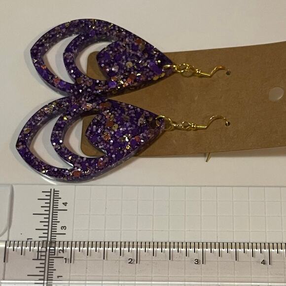 Handmade epoxy resin dangle earrings - purple and gold glitter - Picture 6 of 6